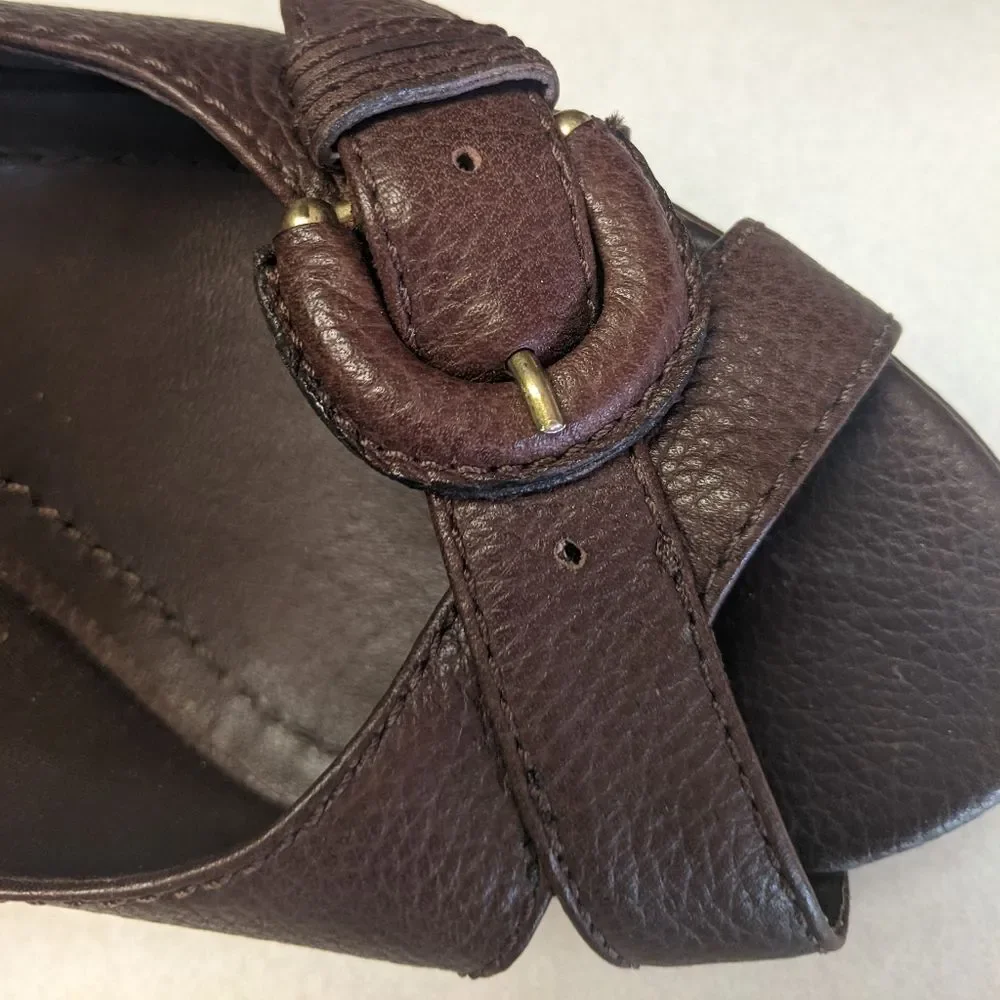 Banana Republic wedge peep toe brown leather shoes w/ buckle, size 9